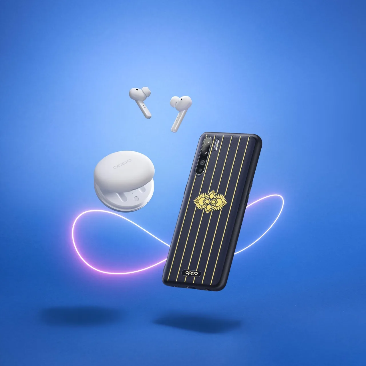 Ốp lưng in hình hoa sen màu đen kẻ sọc của OPPO kết hợp cùng Prof. Jimmy Choo, OBE