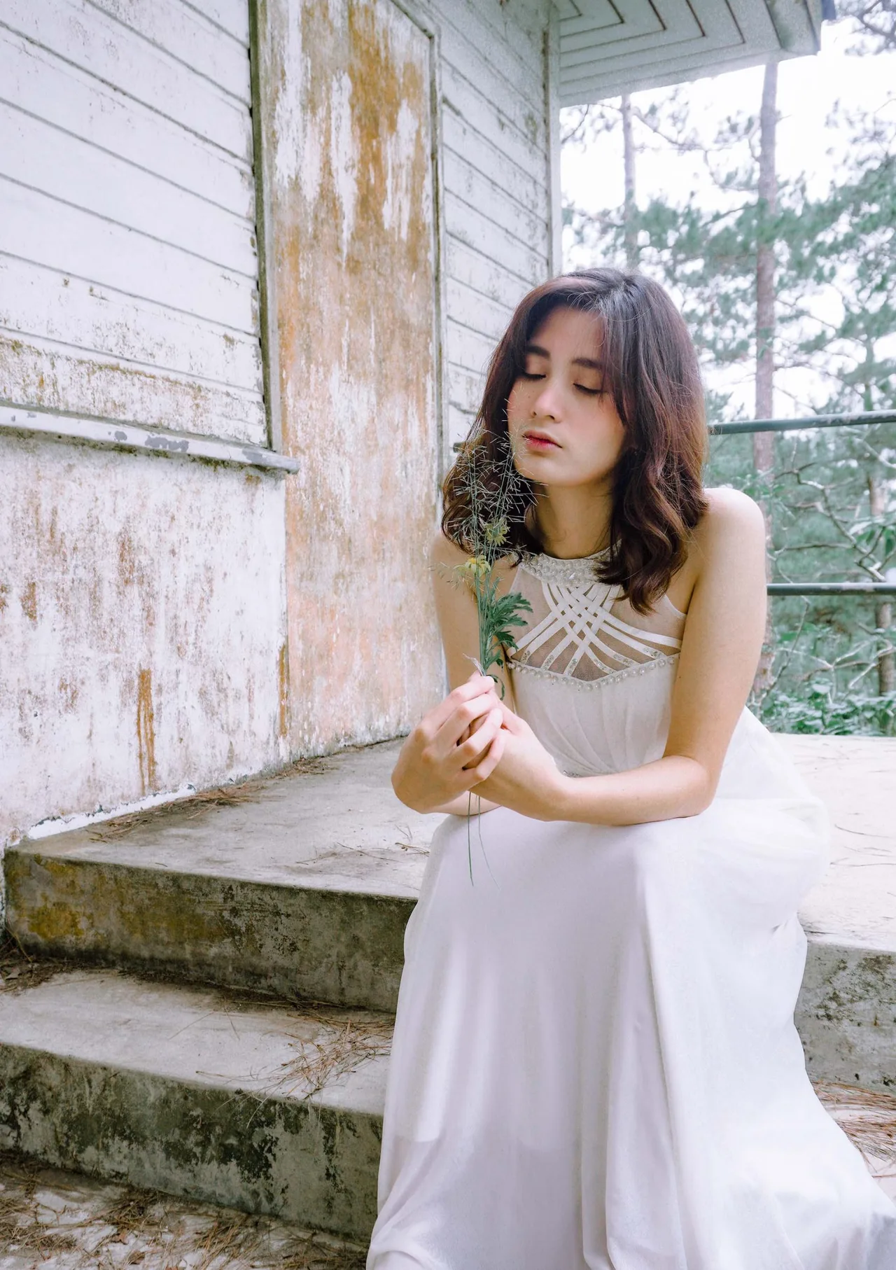 Cô gái cung hoàng đạo Xử Nữ thích gắn chặt với thói quen củ bản thân