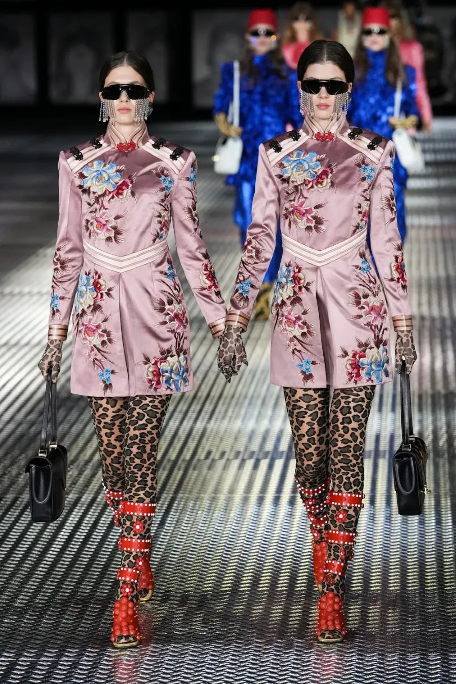 GG xuân hè 2023 look 46