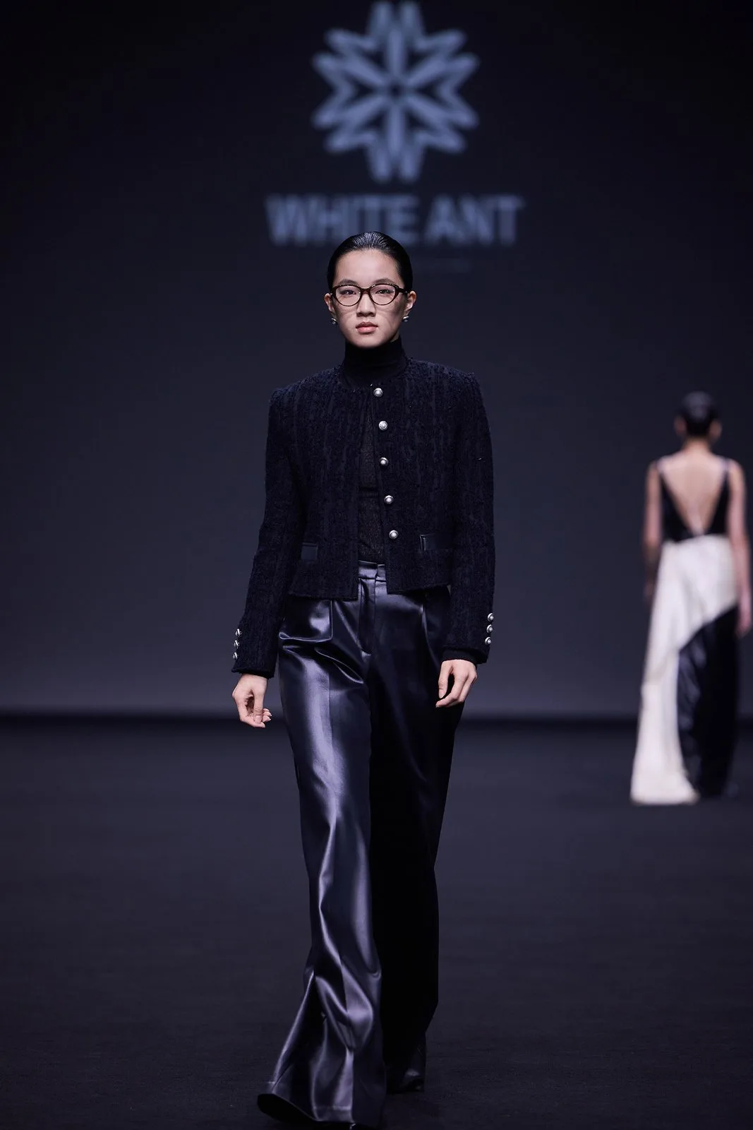 BST White Ant Thu-Đông 2026