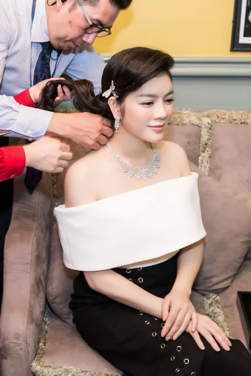 Lý Nhã Kỳ đẹp yêu kiều tại Triển lãm kim cương Staurino Fratelli