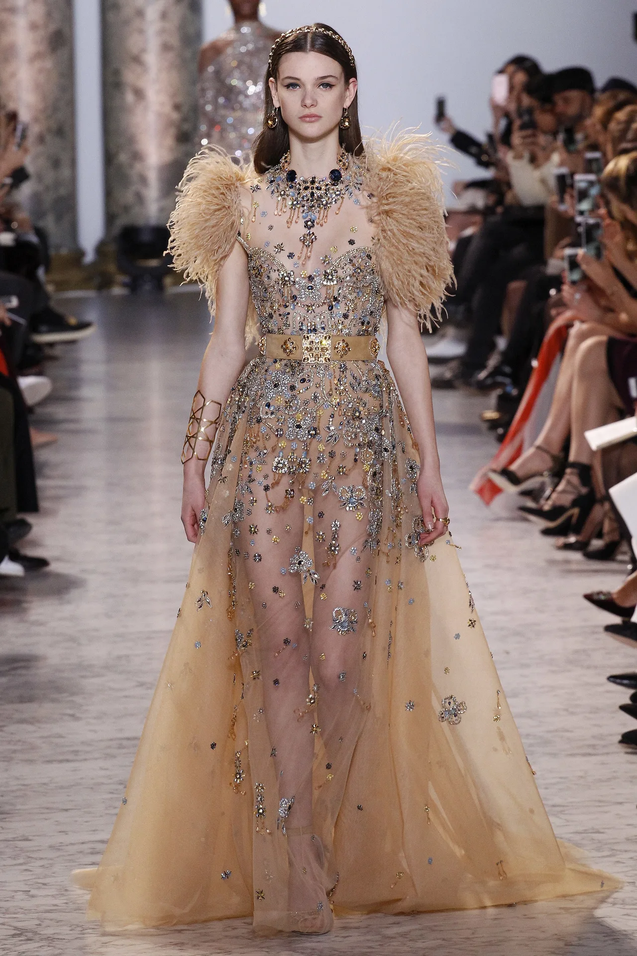 Những BST nổi bật tại tuần lễ Haute Couture Xuân-Hè 2017 - ELLE VN