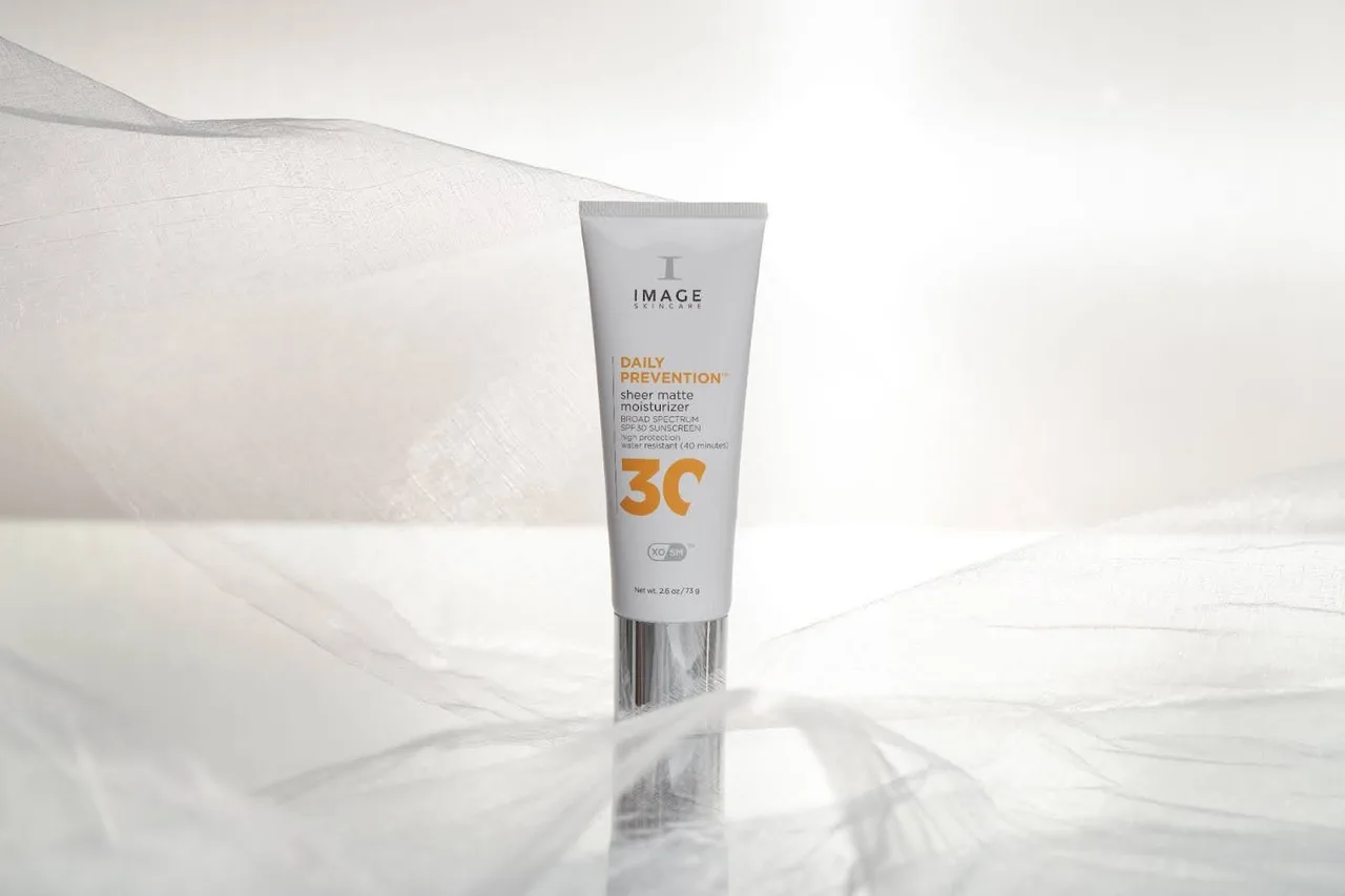 Hình ảnh kem chống nắng Image Skincare Exosome Daily Prevention.