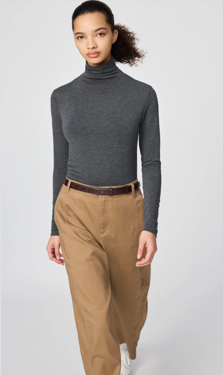 Thiết kế HEATTECH cashmere thanh lịch, tối giản màu xám