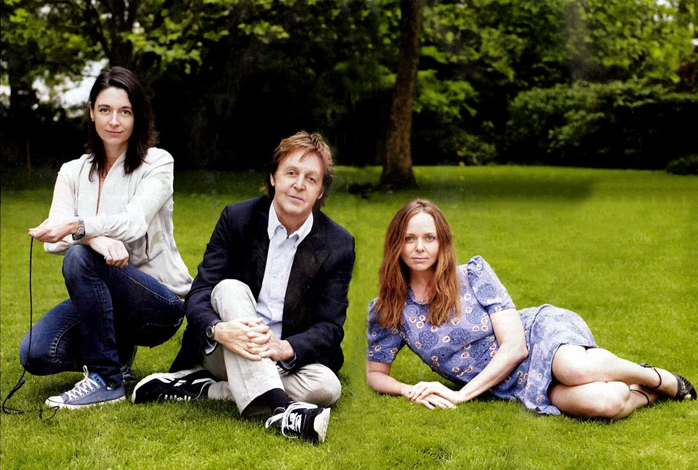 Stella McCartney thay đổi những ý niệm cổ hủ về thời trang Stella McCartney thay đổi những ý niệm cổ hủ về thời trang
