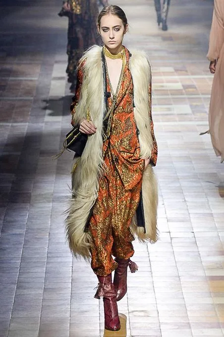 ao-khoac-long-thu-Lanvin-sleeveless