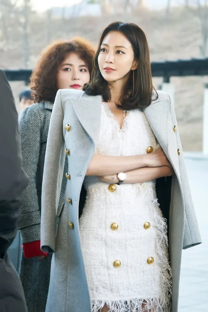 han ye seul blazer đầm vải tweed thời trang trong phim