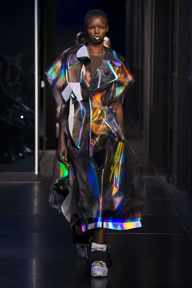 BST thời trang Maison Margiela Xuân 2018 Couture: Cảm hứng vị lai thống trị sàn diễn BST thời trang Maison Margiela Xuân 2018 Couture: Cảm hứng vị lai thống trị sàn diễn