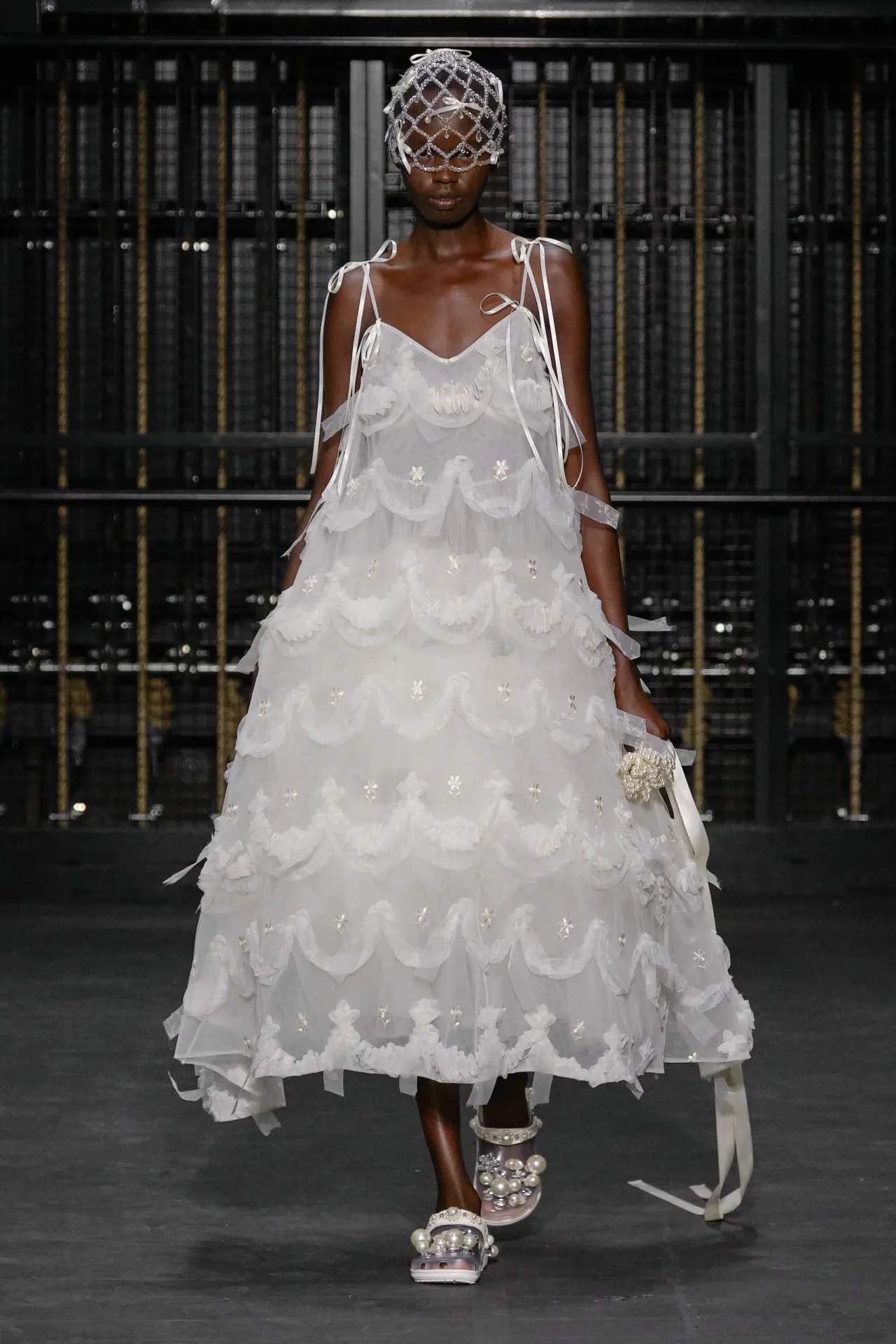 vãy cưới Simone Rocha