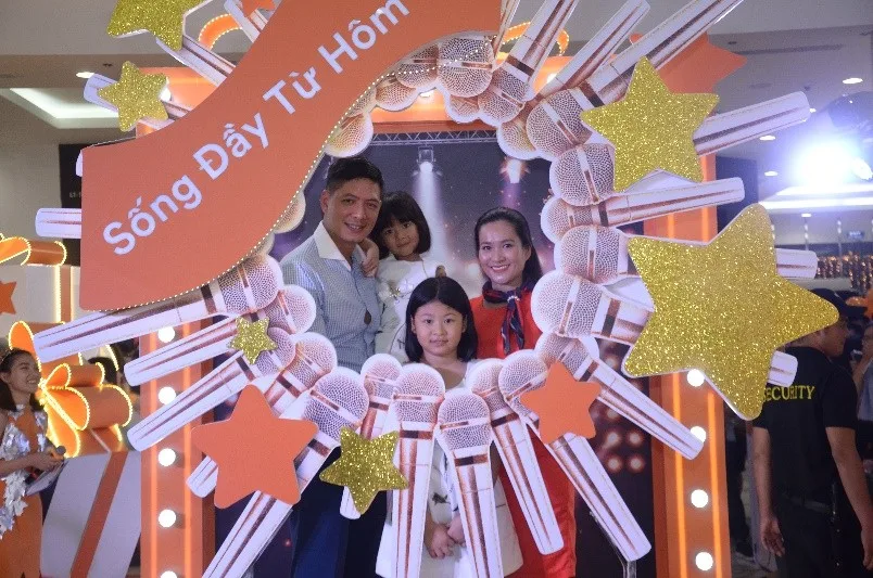 Bình Minh cùng vợ tham gia sự kiện nổi bật FW Magic Studio Bình Minh cùng vợ tham gia sự kiện nổi bật FW Magic Studio