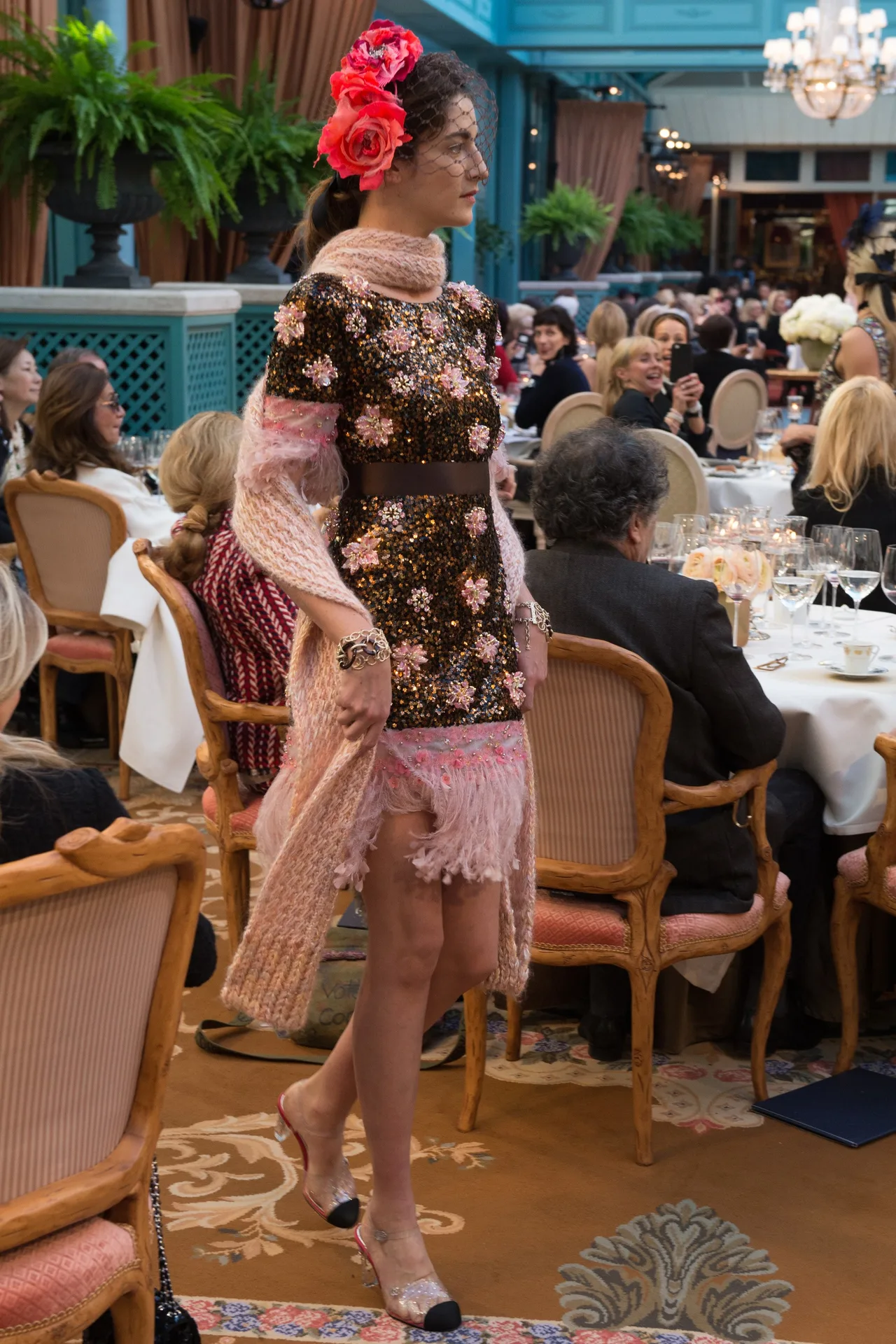 bst thoi trang chanel prefall 2017
