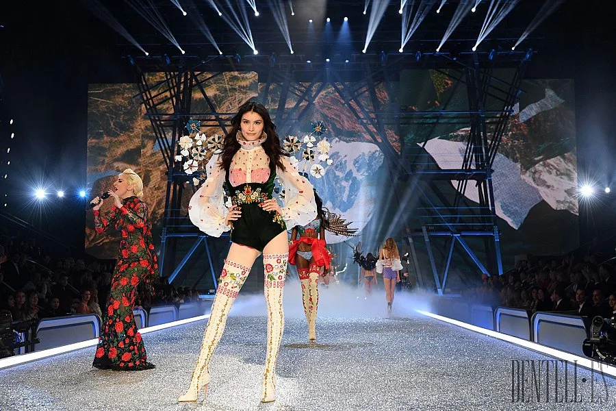 Hình ảnh Victoria’s Secret Show đốt cháy mạng xã hội tuần qua ELLE VN