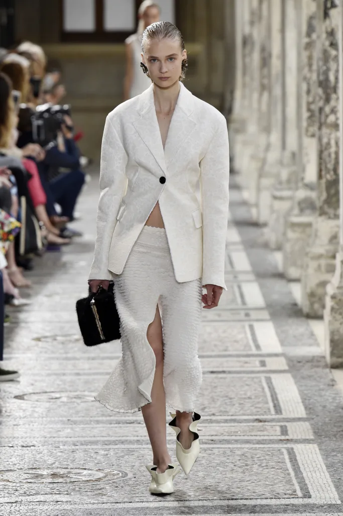 Proenza Schouler ấn tượng tại Paris Haute Couture