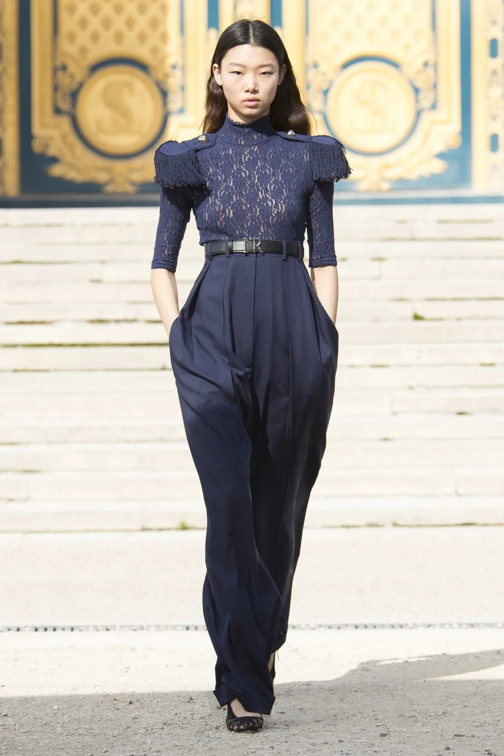 Bộ sưu tập Xuân-Hè 2018 Nina Ricci: Cảm hứng quân đội lãng mạn Bộ sưu tập Xuân-Hè 2018 Nina Ricci: Cảm hứng quân đội lãng mạn