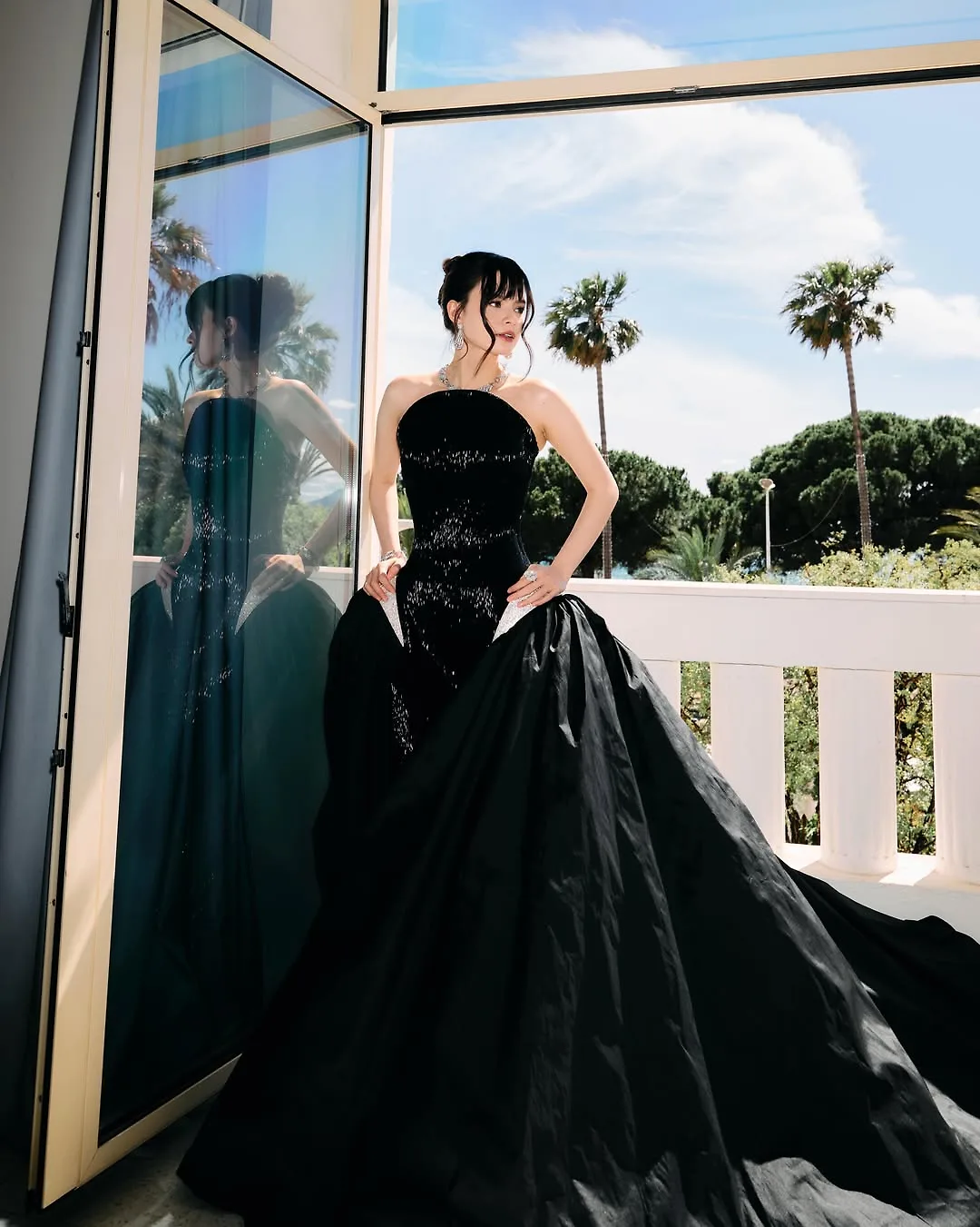 elle-sao-chau-a-tai-cannes-2026-becky-armstrong-6