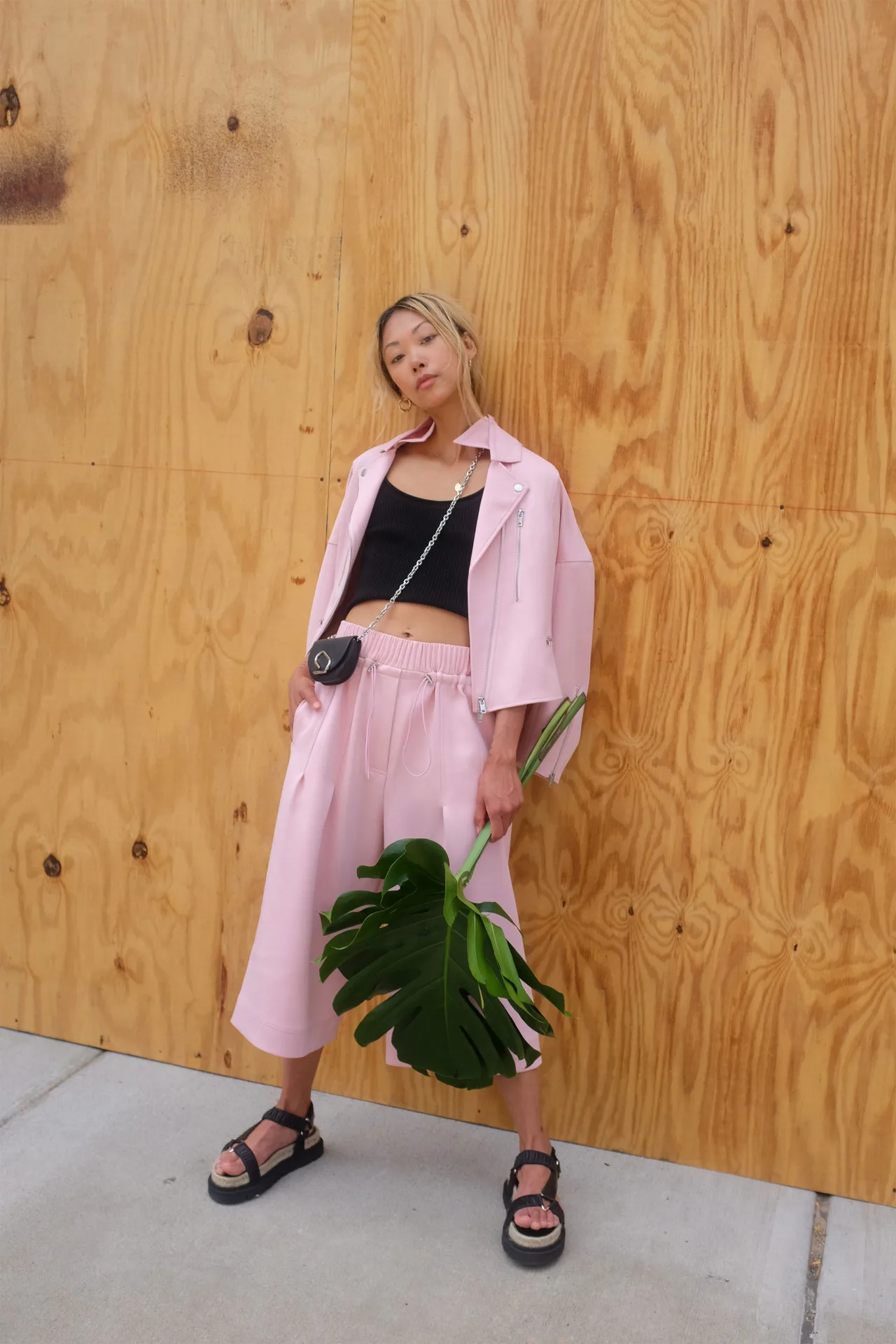 Trang phục màu pastel hồng thạch anh - 3.1 Phillip Lim resort 2021