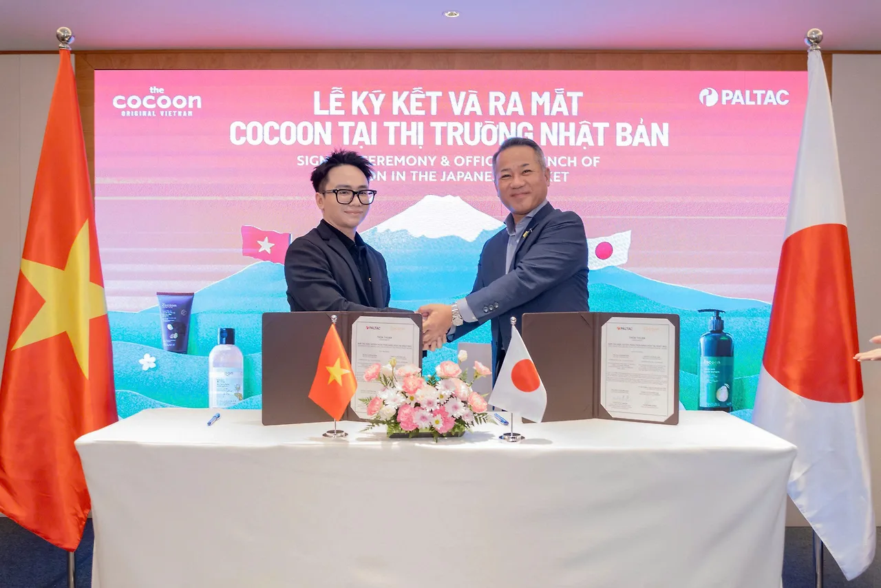 Hình ảnh Lễ Ký kết và ra mắt của Cocoon tại thị trường Nhật Bản.