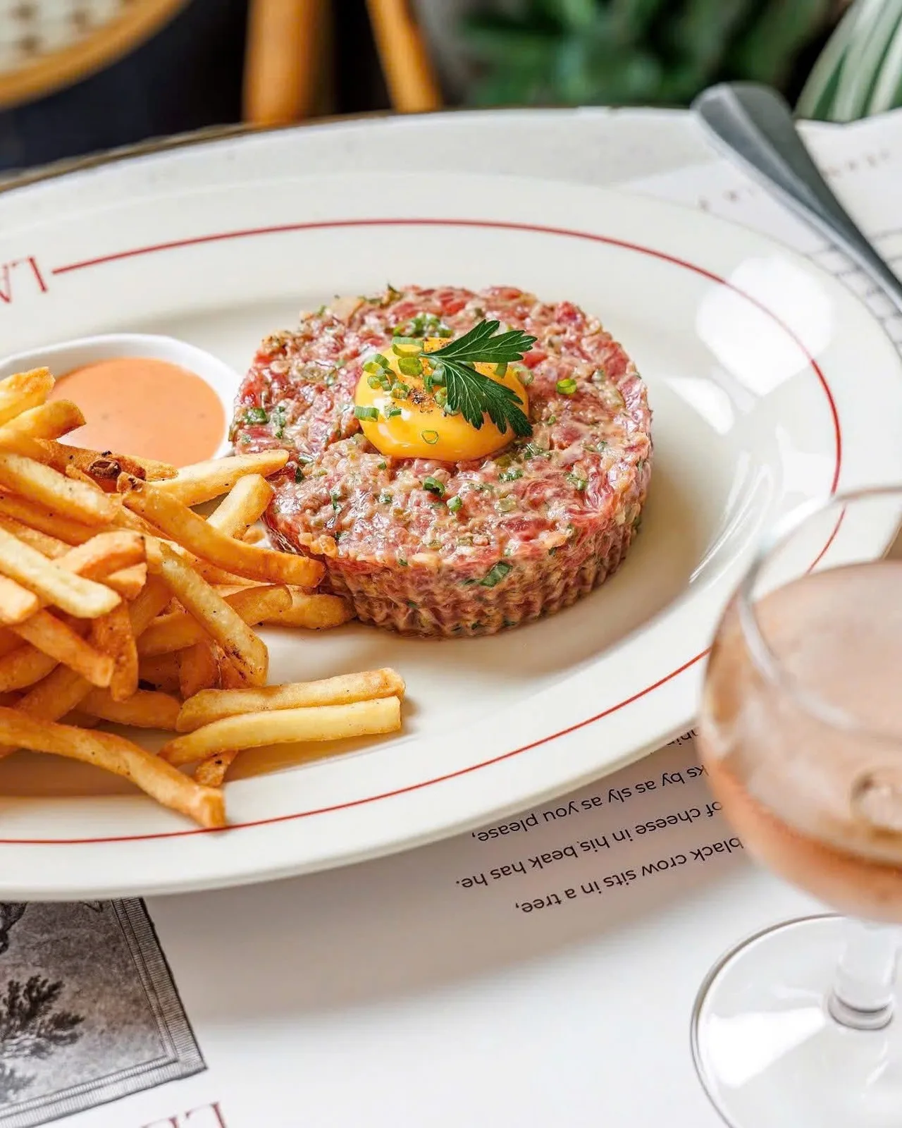 đồ ăn tại La Fontaine French Bistrot