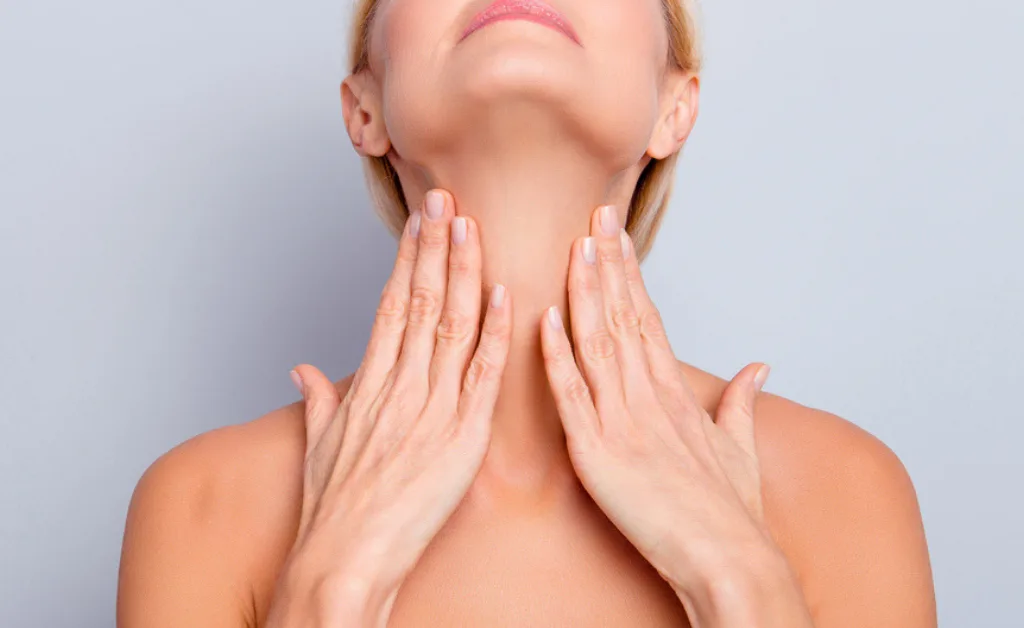 Massage chăm sóc vùng cổ Massage chăm sóc vùng cổ