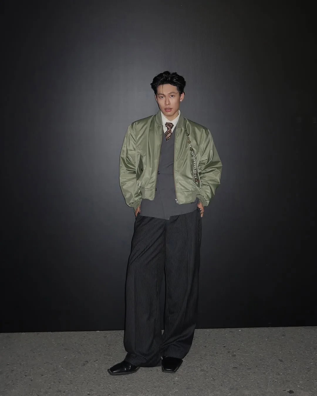 rapper hurrykng diện áo khoác