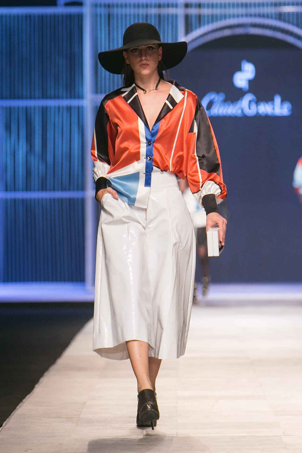 BST “FEMME” CỦA NTK CLARET GIANG LÊ - ELLE VN