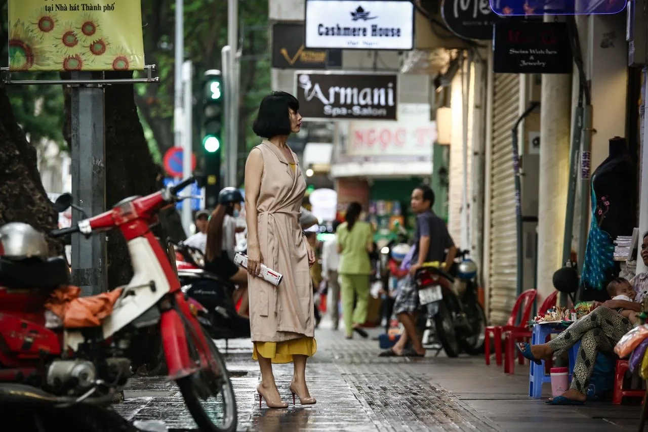 Li Lam tren duong pho SaiGon 11