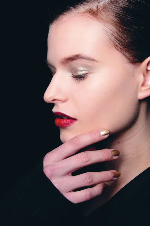 ellevn Nail FW14 5