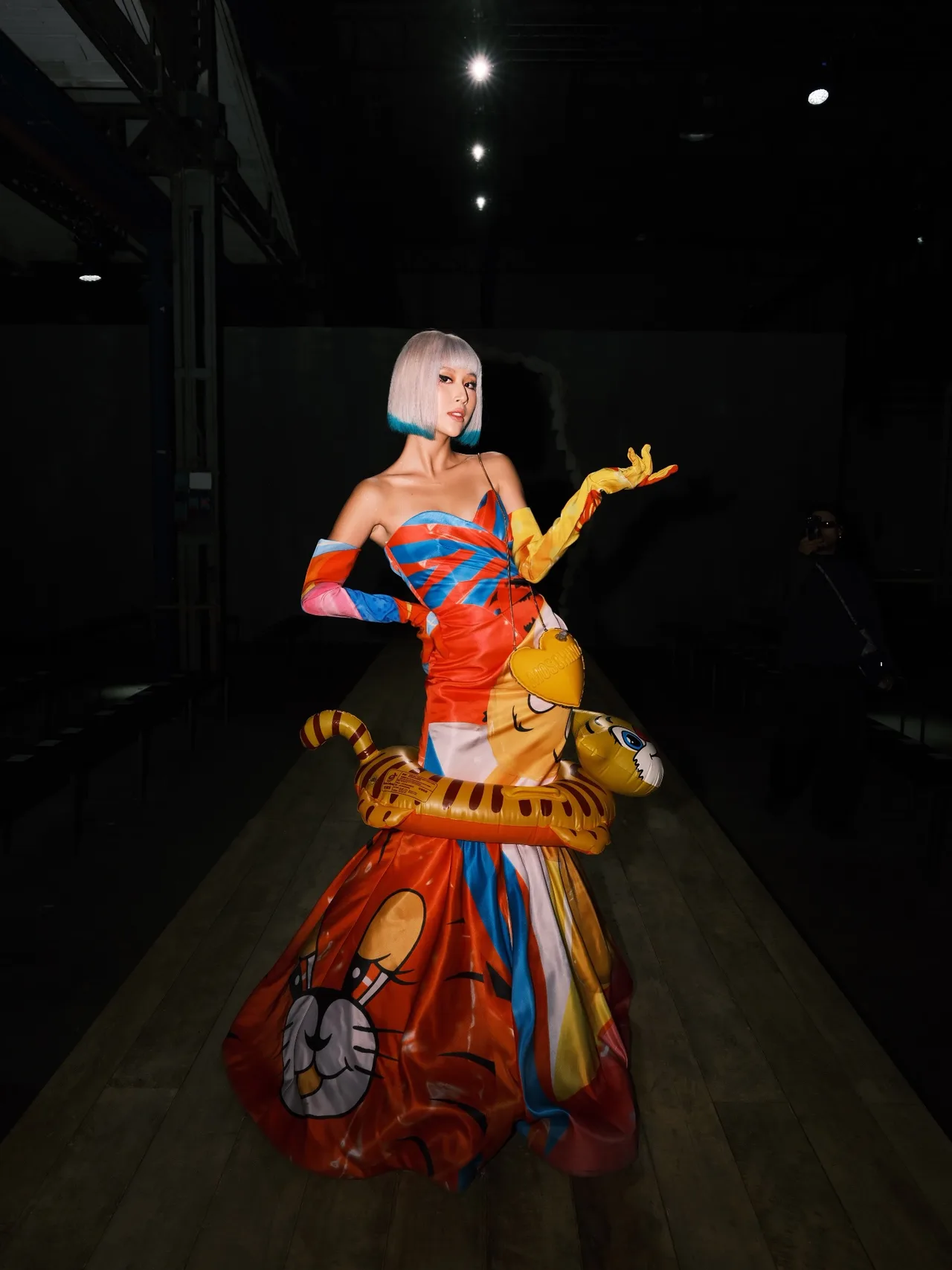 moschino-01