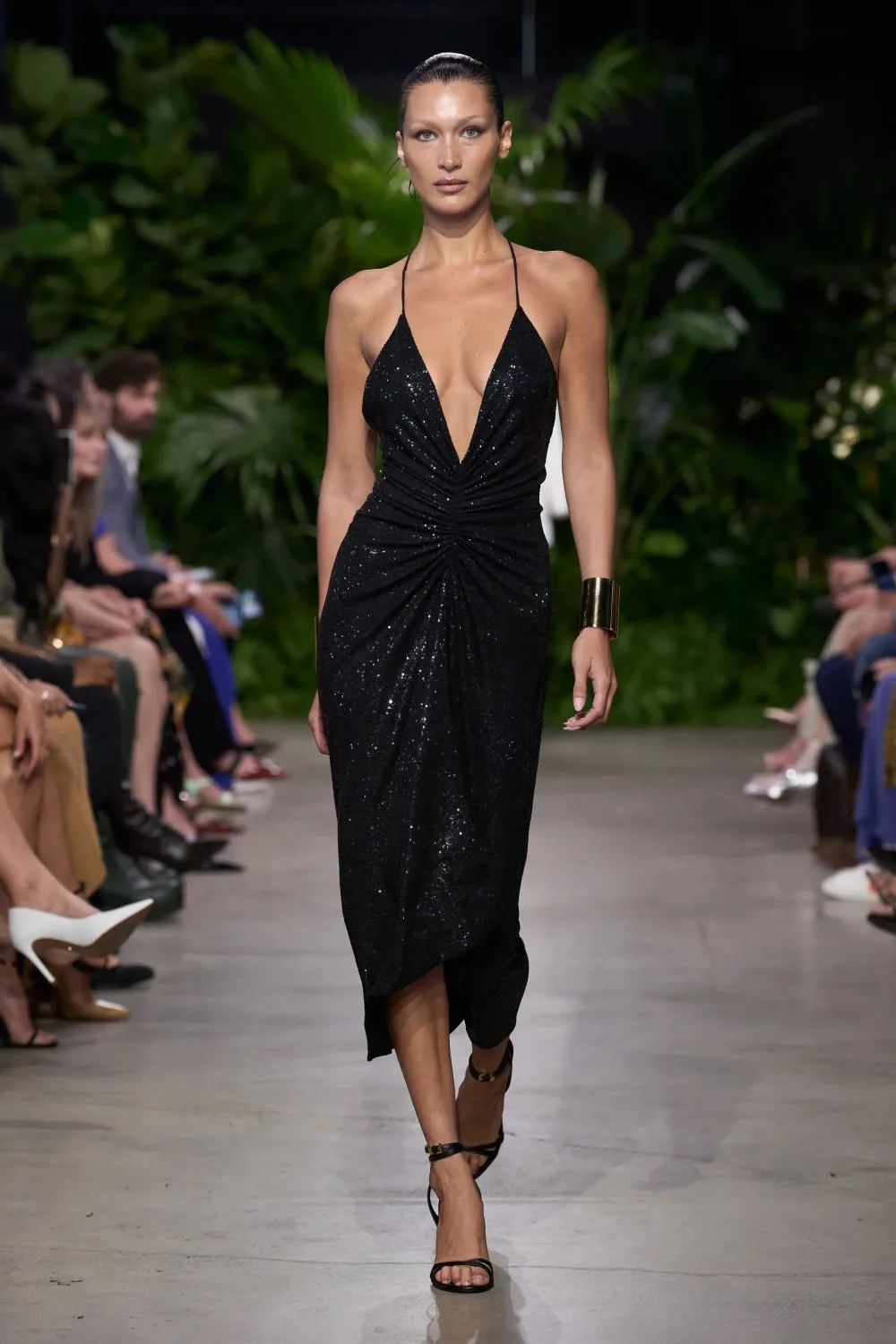 MK xuân hè 2023 look 60