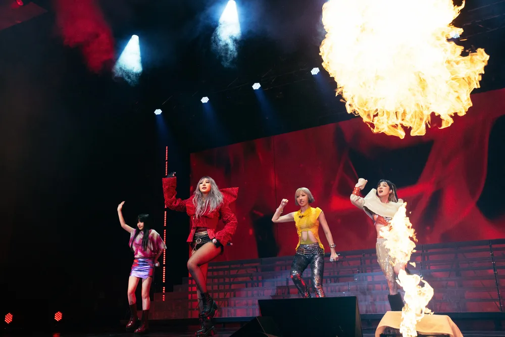 2NE1-Concert-Welcome-Back-6