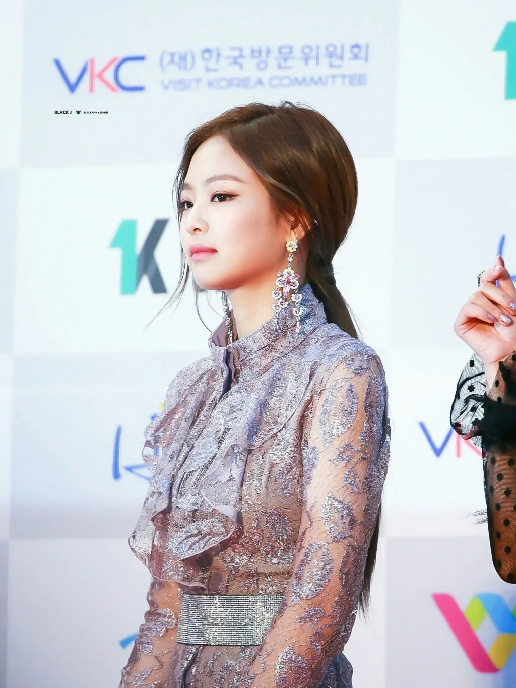 Jennie Black Pink 16