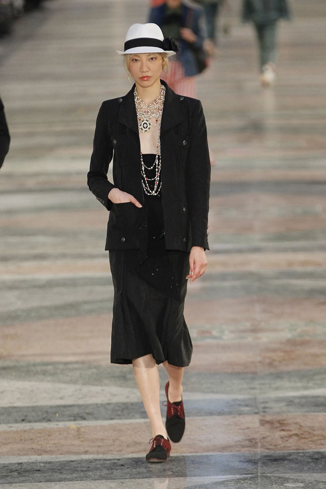 BST Chanel Resort 2017 – ellevietnam 21