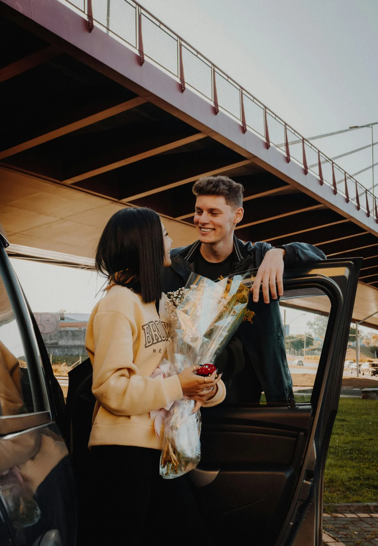 cặp đôi mối quan hệ vui vẻ