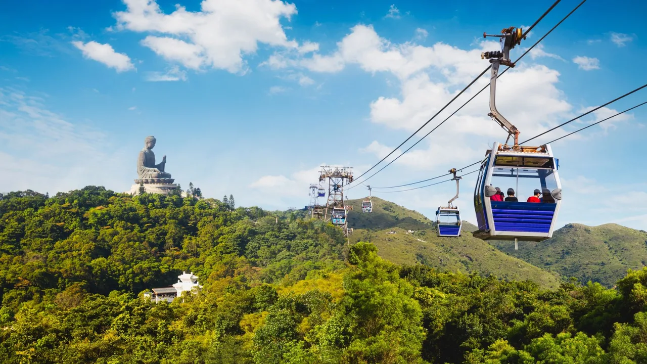 Cáp treo ở Đại Nhĩ Sơn (Lantau Island)