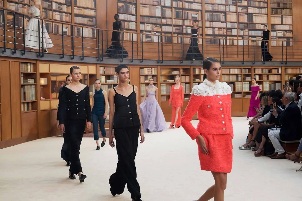 kết thúc buổi trình diễn chanel haute couture aw 2019