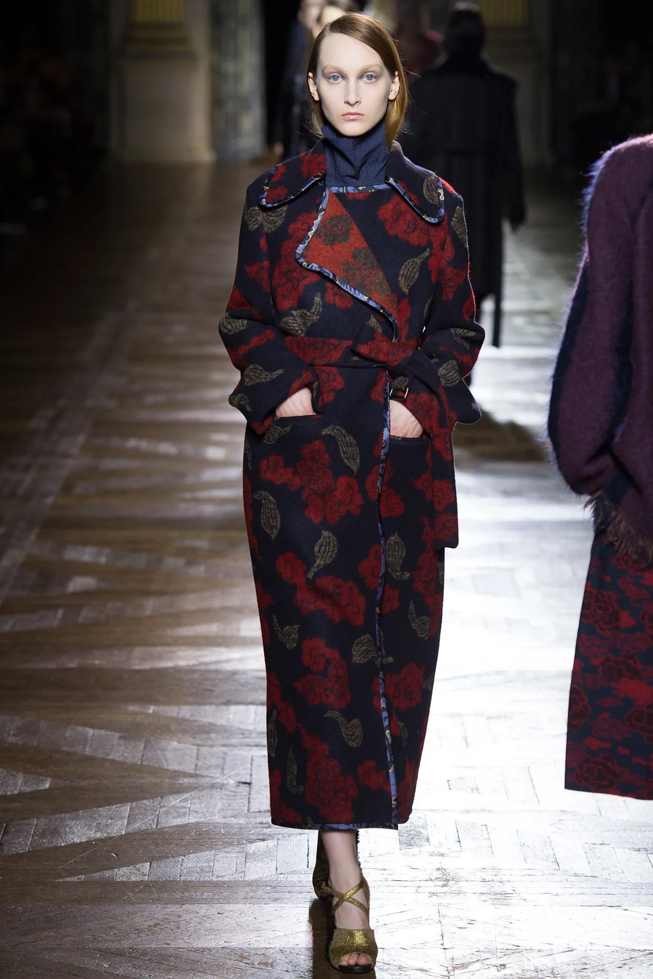 ao khoac nu thoi trang dries van noten