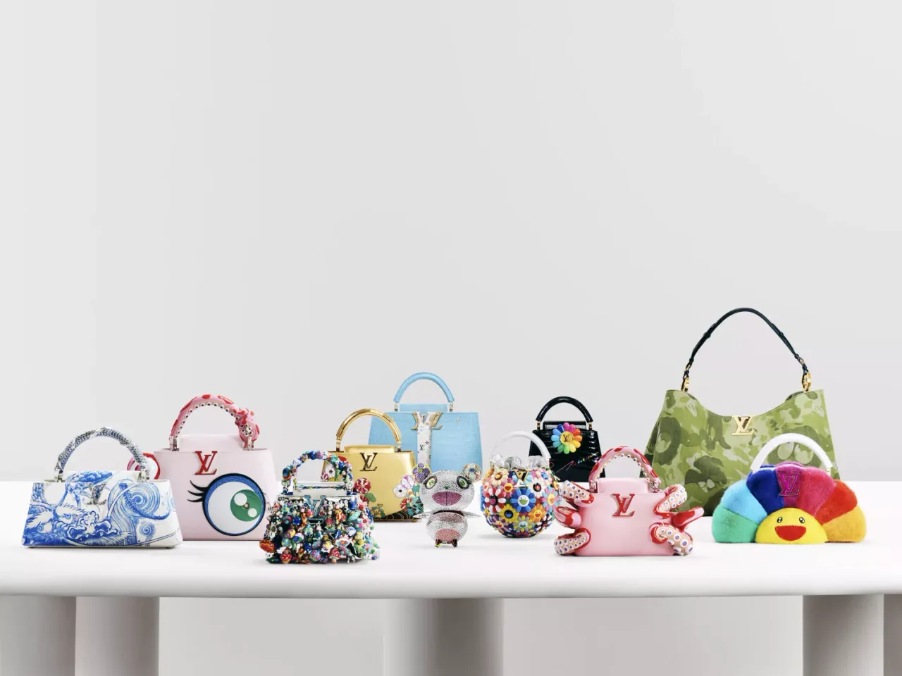 túi xách Louis Vuitton và Takashi Murakami tái ngộ tại Art Basel Paris 2025