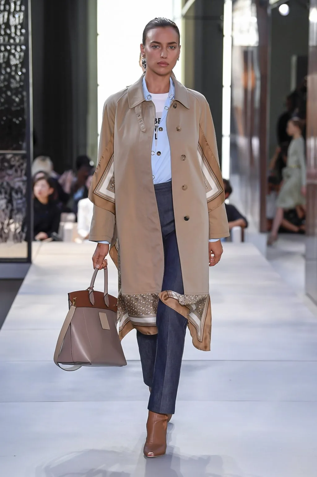 thời trang Burberry London Fashion Week 2019 8
