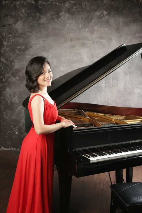 Dù chọn con đường không dễ, song Trang Trịnh luôn lạc quan.