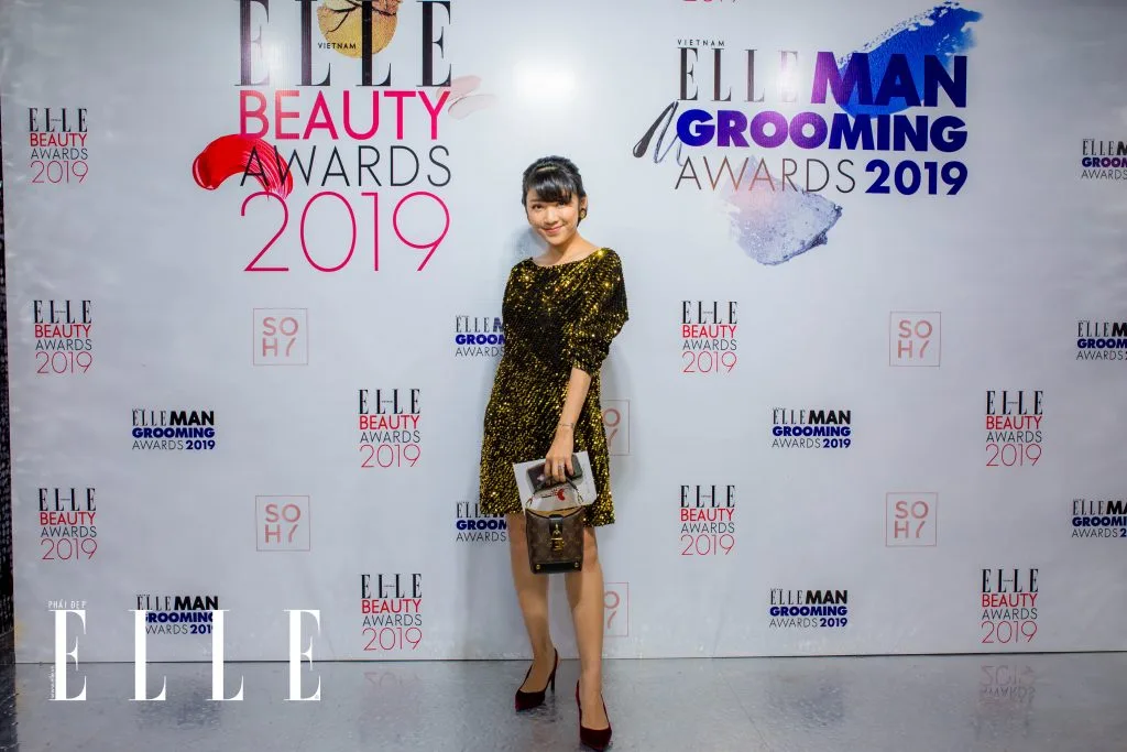 Beauty blogger Yumi Dương khoe dáng tại thảm đỏ ELLE Beauty Awards 2019. Beauty blogger Yumi Dương khoe dáng tại thảm đỏ ELLE Beauty Awards 2019.