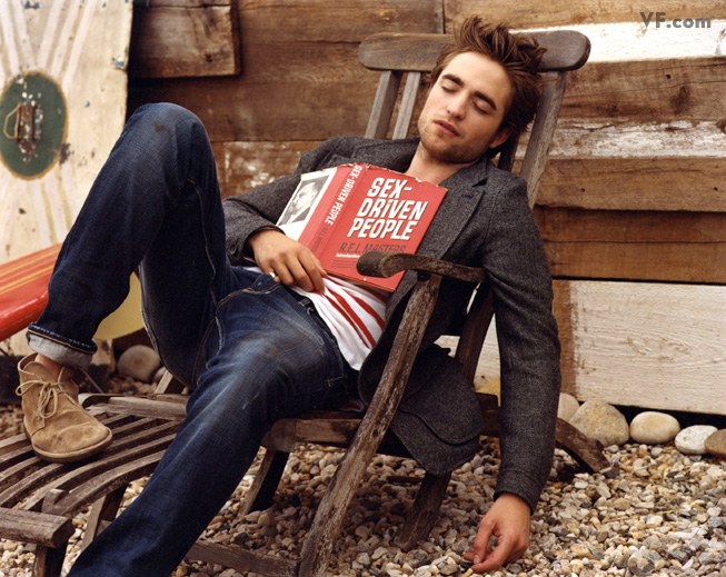 Chặng đường đến vinh quang của Robert Pattinson 1