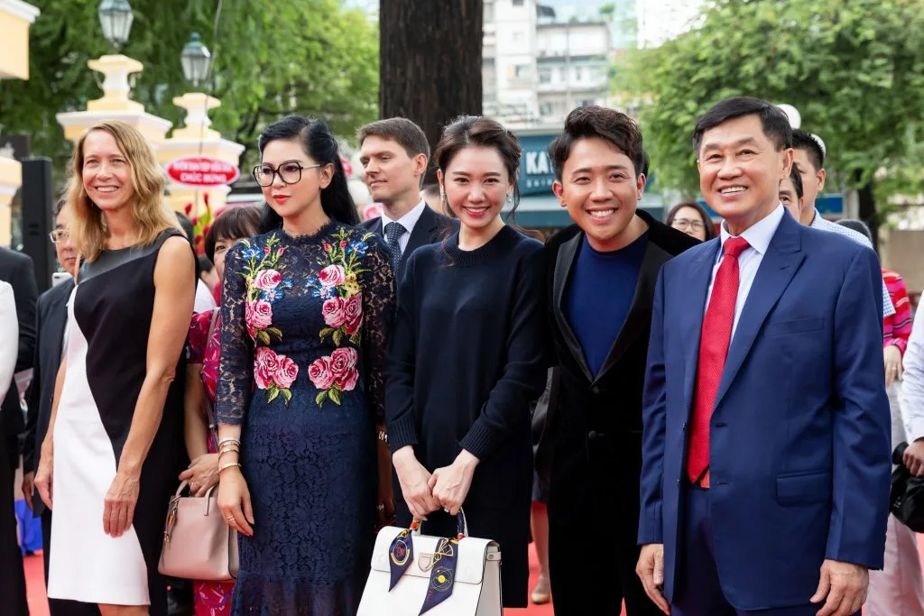 IPPG khai trương cửa hàng Apple 01 IPPG khai trương cửa hàng Apple 01