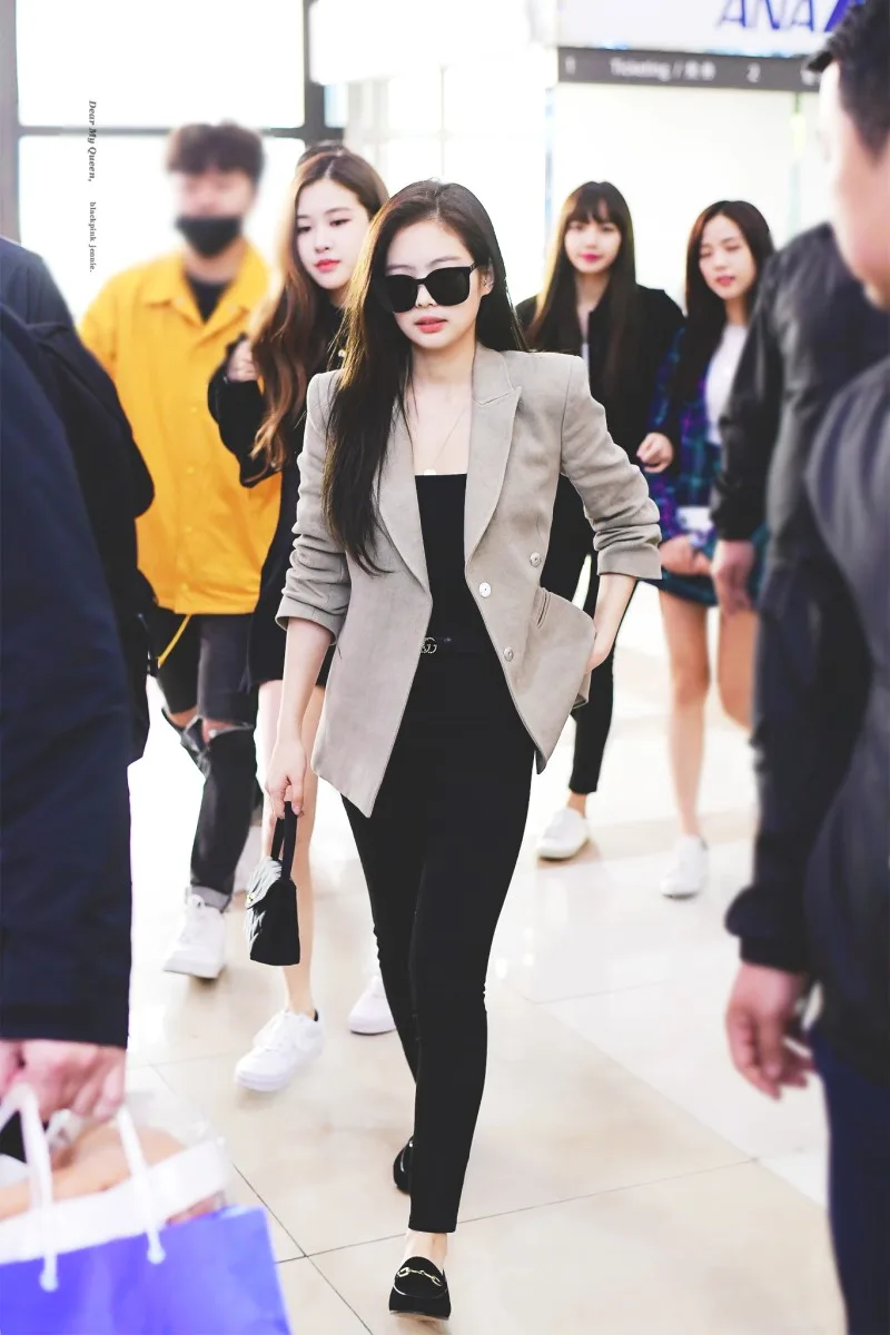 áo khoác mùa Thu Jennie Kim 3