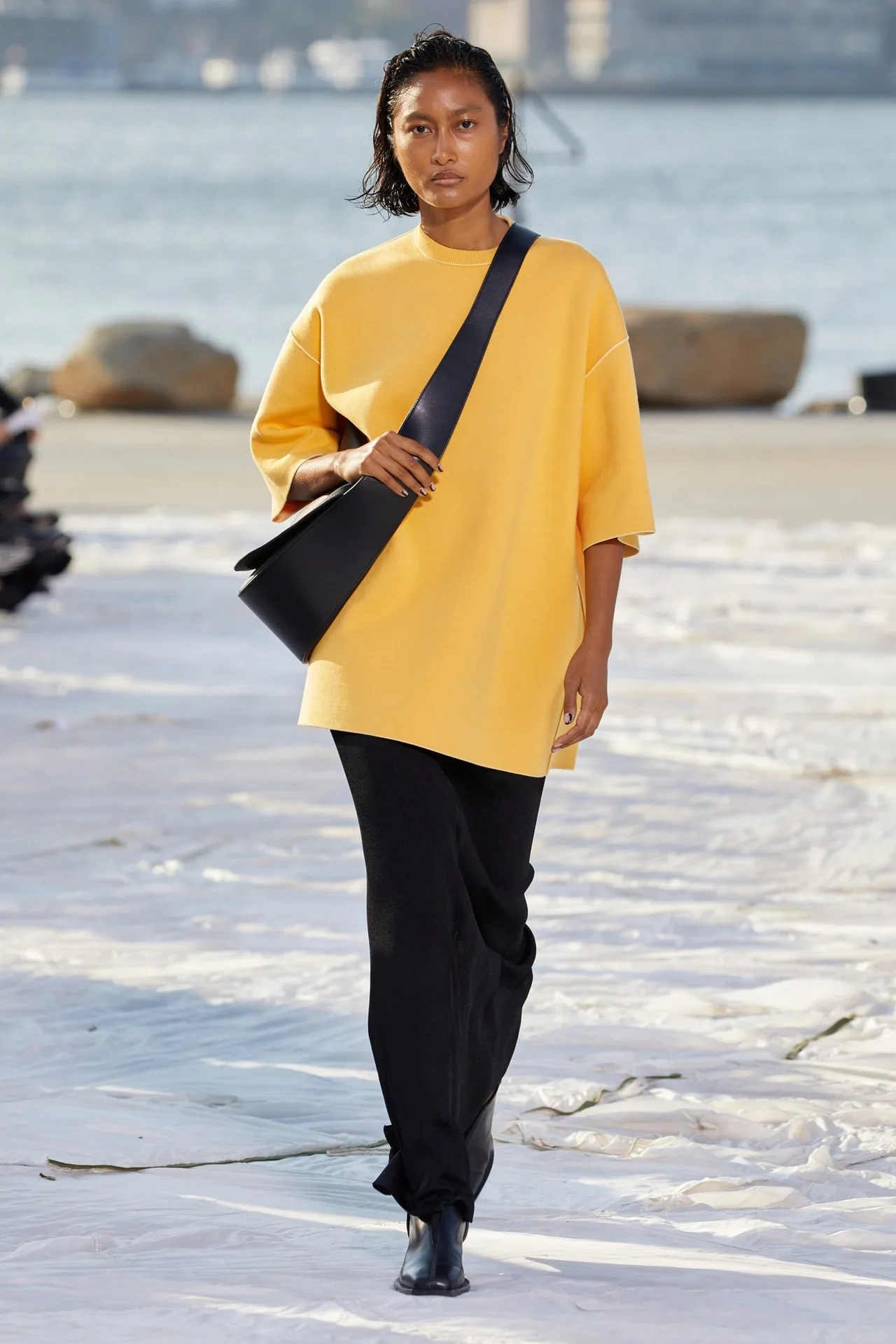 Look 16 SS22