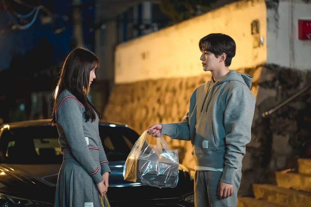 yoona-junho-do-doi-2
