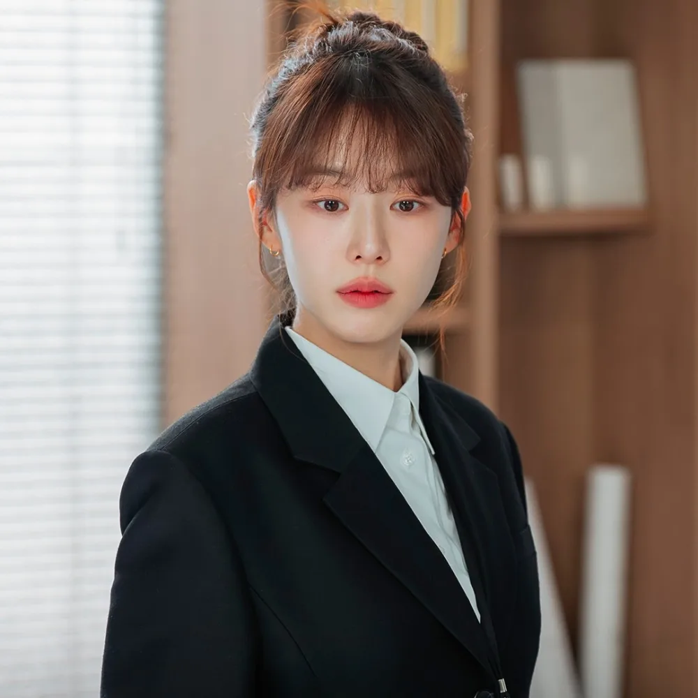 Lee Joo Myung búi tóc