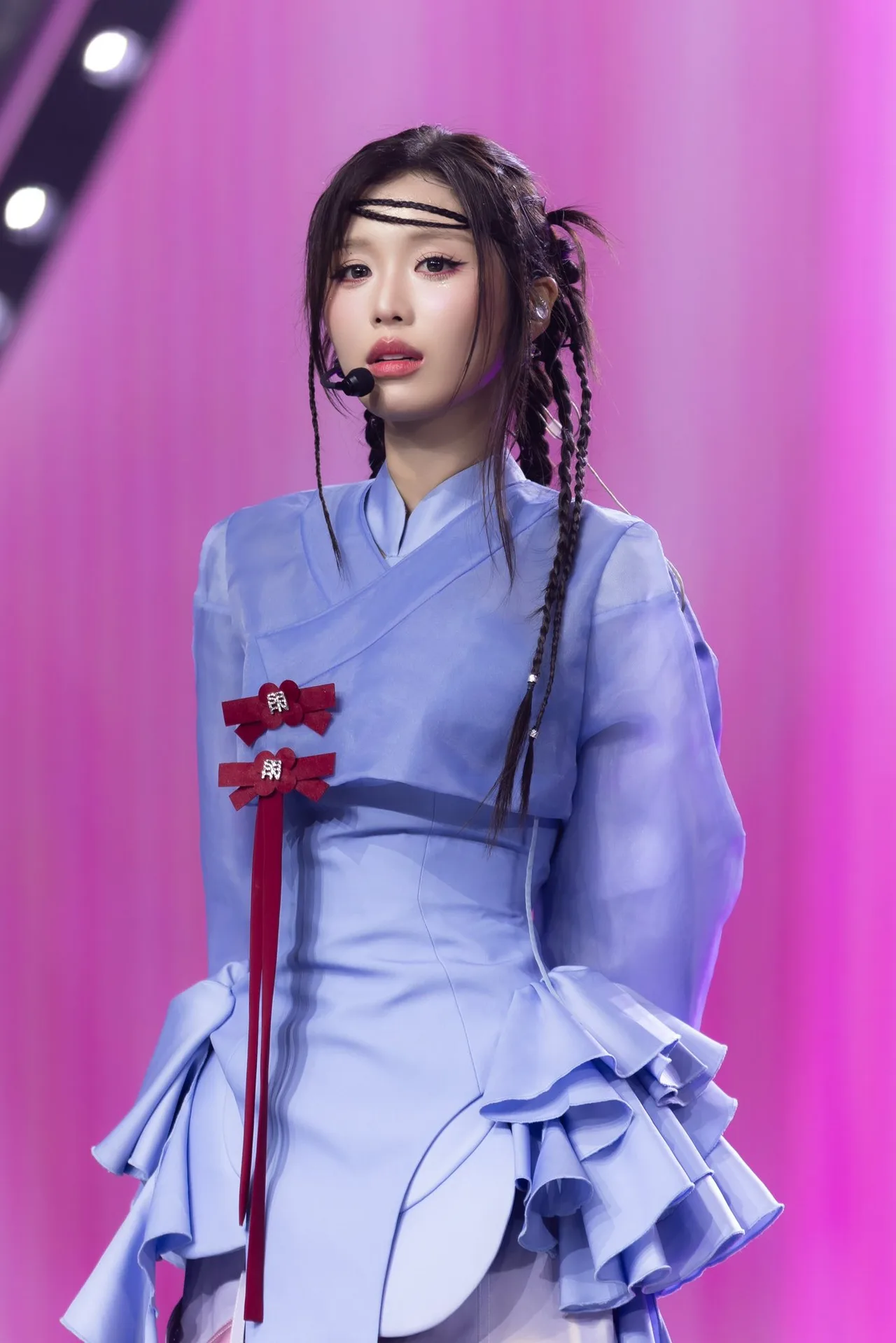 han sara thời trang Em Xinh Say Hi