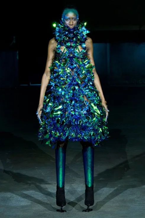 Tuần lễ thời trang Paris Haute Couture FW16 Yuima Nakazato