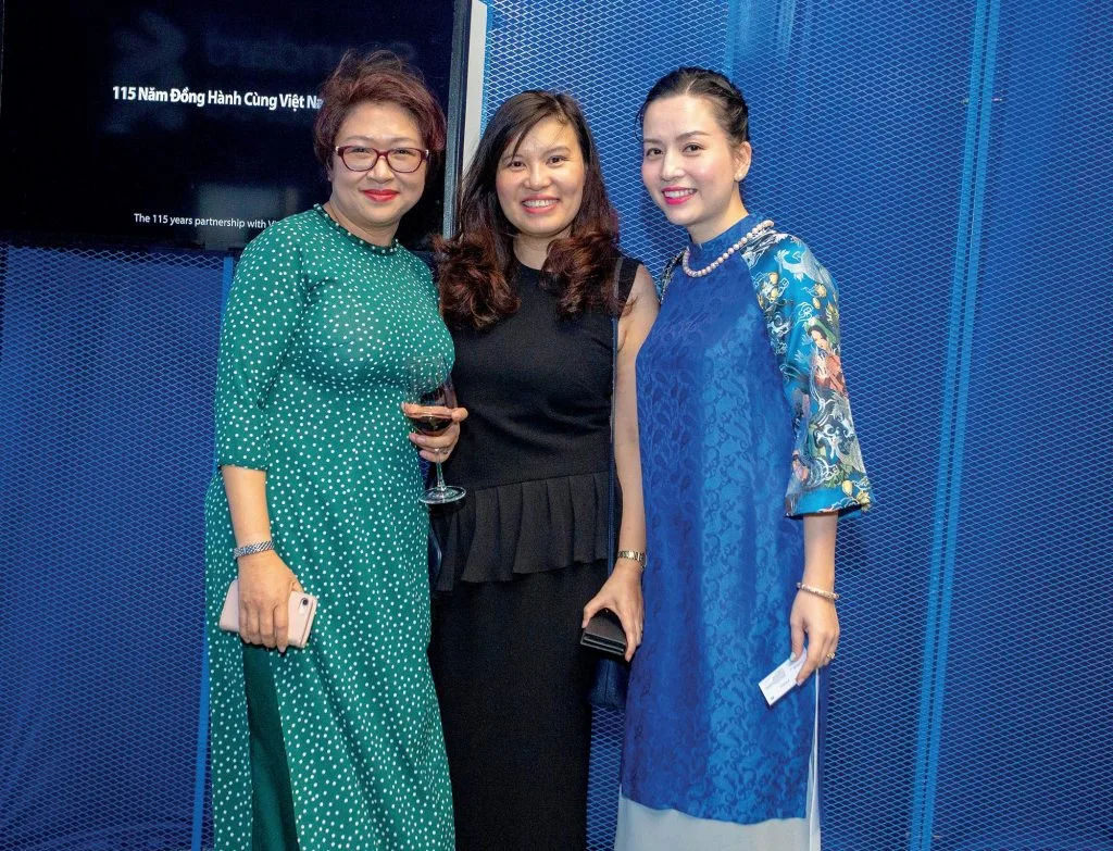 Standard Chartered phát triển bền vững Standard Chartered phát triển bền vững