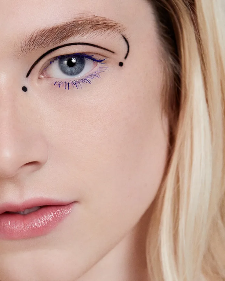 Hunter Schafer đã trở thành Đại sứ Thương hiệu Toàn cầu cho SHISEIDO Makeup Hunter Schafer đã trở thành Đại sứ Thương hiệu Toàn cầu cho SHISEIDO Makeup